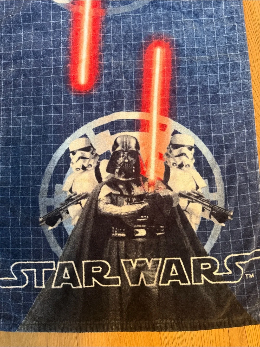 Star Wars Darth Vader Stormtrooper Bath Beach Towel Blue Red Lightsaber